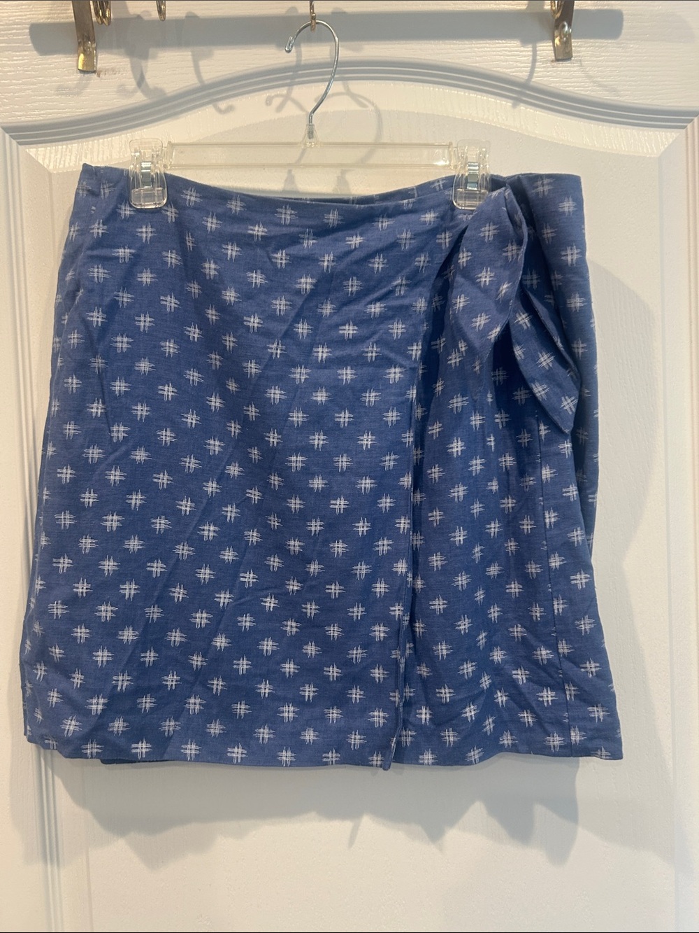 Coldwater Creek PXL Navy and White Wrap knee length Skirt